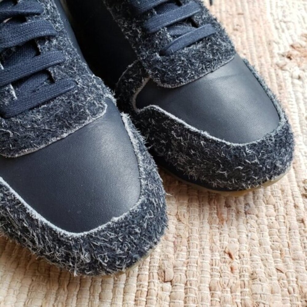 Califortunate Speedway Run Eyelash Fuzzy Leather Sneakers size 8 Navy Blue - Picture 12 of 15
